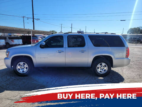 2014 Chevrolet Suburban for sale at Meadows Motor Company in Cleburne TX