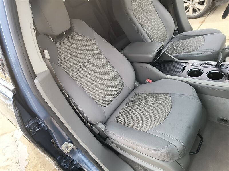 2012 Chevrolet Traverse LT