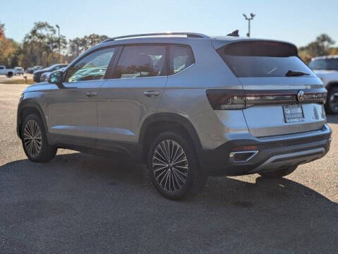 2025 Volkswagen Taos SE