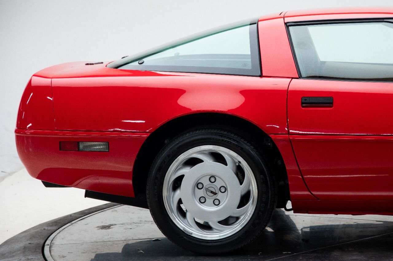 1991 Chevrolet Corvette 11