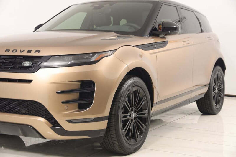2024 Land Rover Range Rover Evoque P250 Dynamic SE
