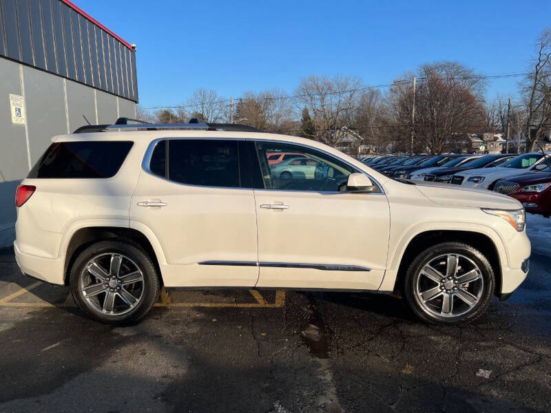 2019 GMC Acadia Denali