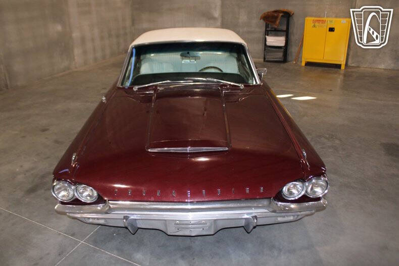 1964 Ford Thunderbird