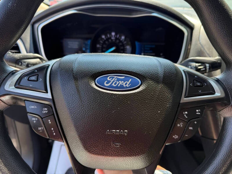 2019 Ford Fusion Hybrid SE