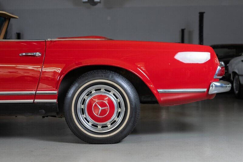 1966 Mercedes-Benz 230SL