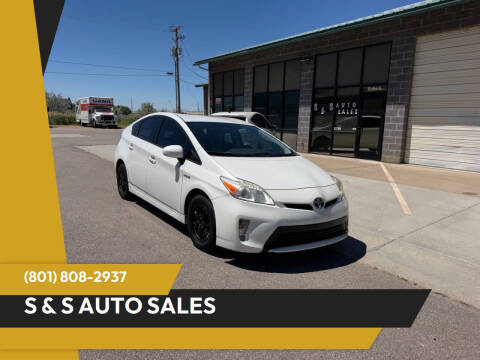 2014 Toyota Prius Two