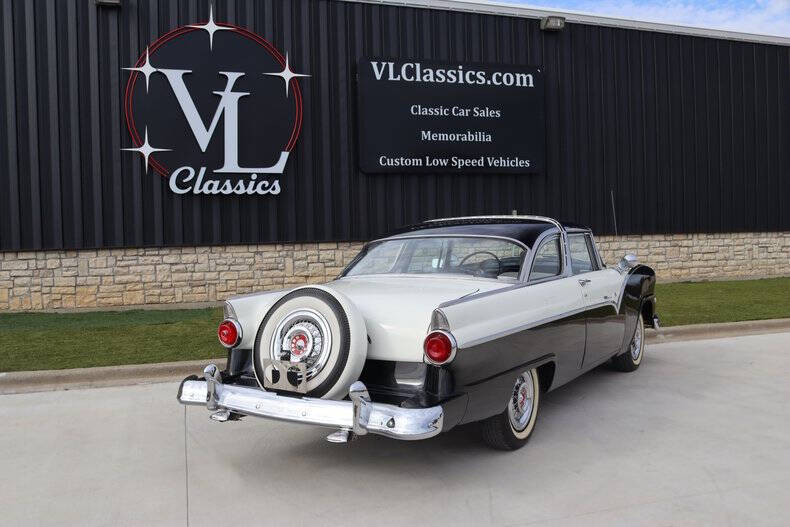 1955 Ford Crown Victoria
