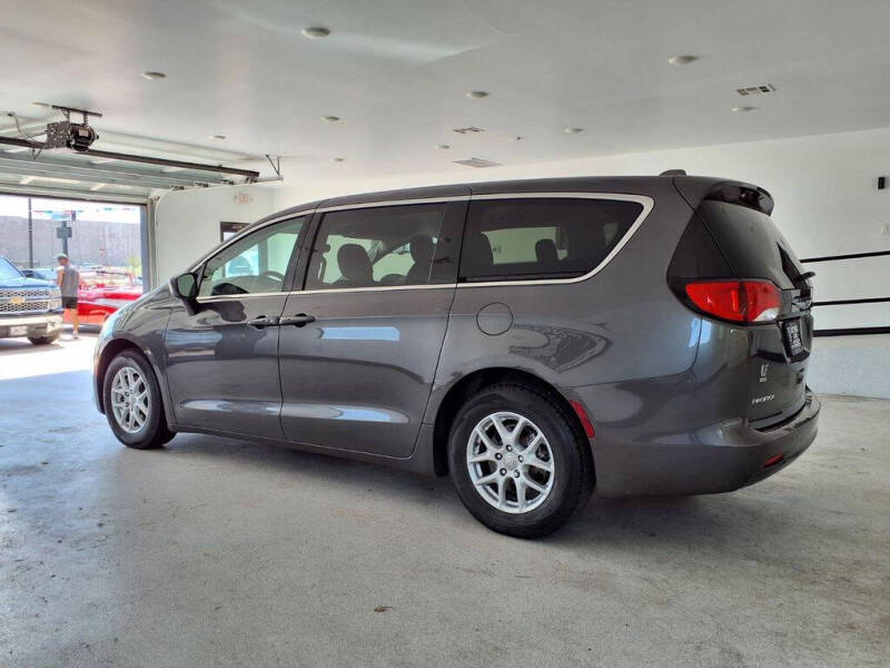 2017 Chrysler Pacifica Touring
