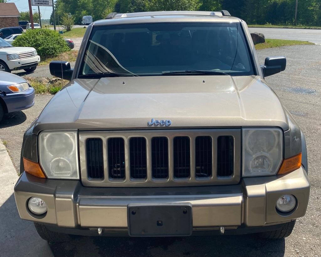GOLD 2006 Jeep Commander Base 4dr SUV 1