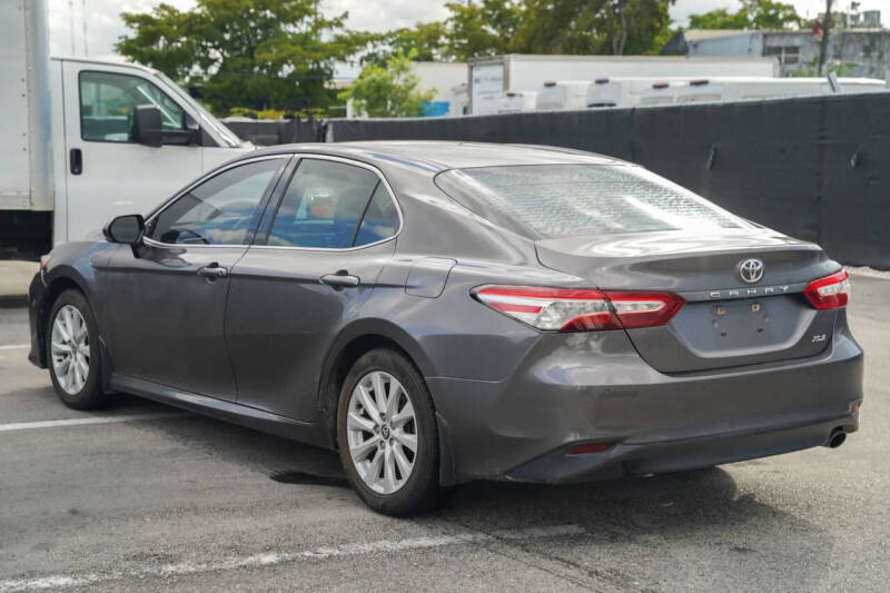 2020 Toyota Camry LE
