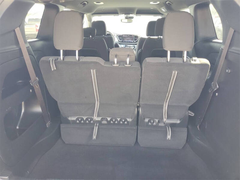 2024 Chrysler Pacifica Touring