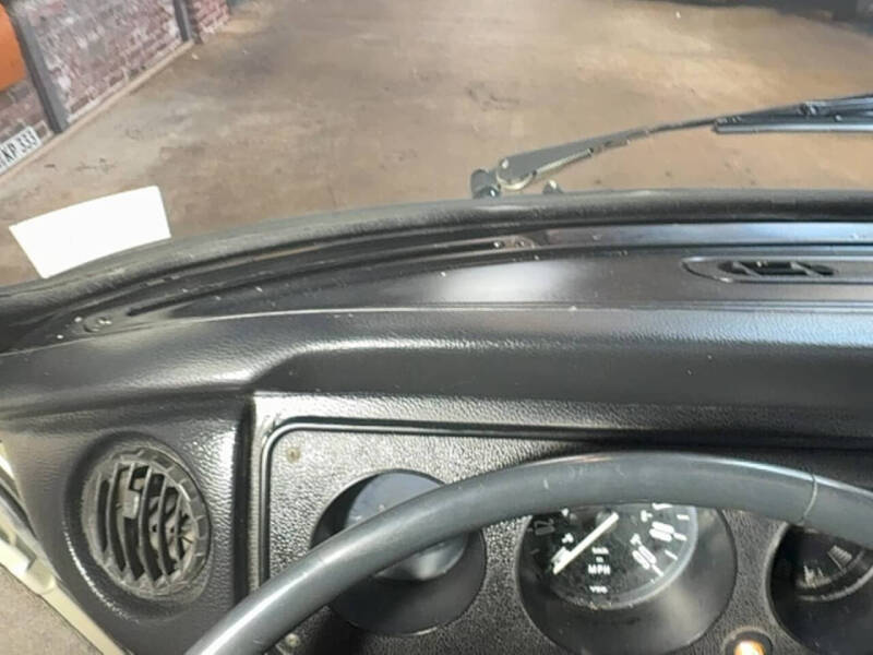 1977 Volkswagen Type 2