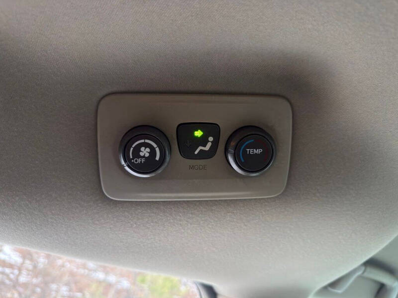 2012 Toyota Sienna