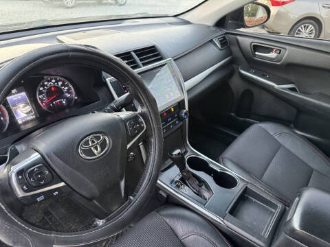 2017 Toyota Camry SE