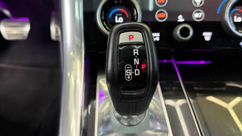 2022 Land Rover Range Rover Sport HSE Silver Edition