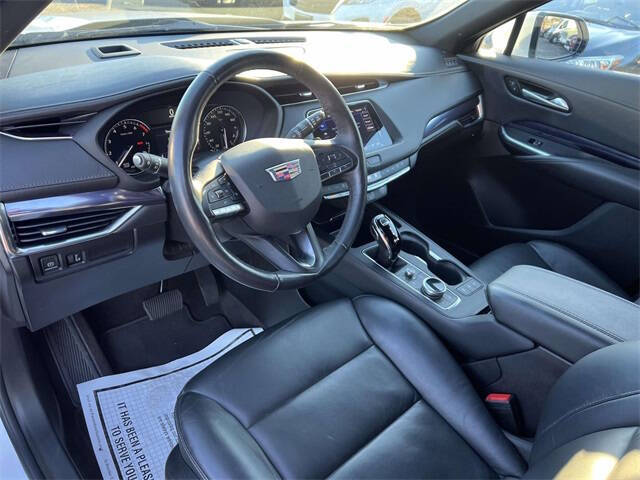 2023 Cadillac XT4 Luxury