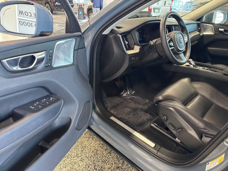 2022 Volvo XC60 Recharge T8 Inscription