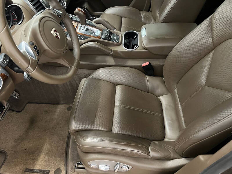 2011 Porsche Cayenne Turbo