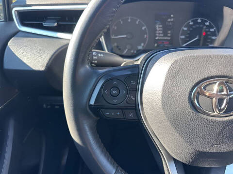 2025 Toyota Corolla Hatchback SE