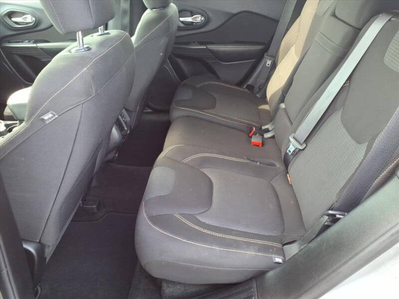 2015 Jeep Cherokee Altitude