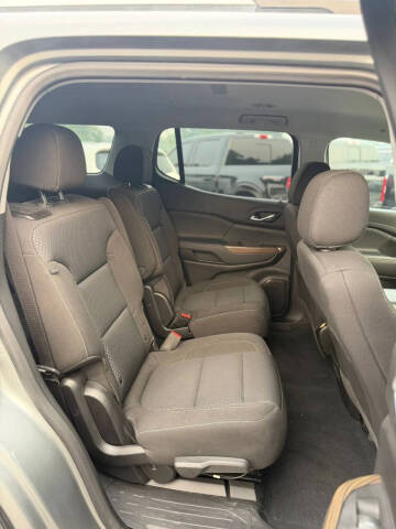 2023 GMC Acadia SLE