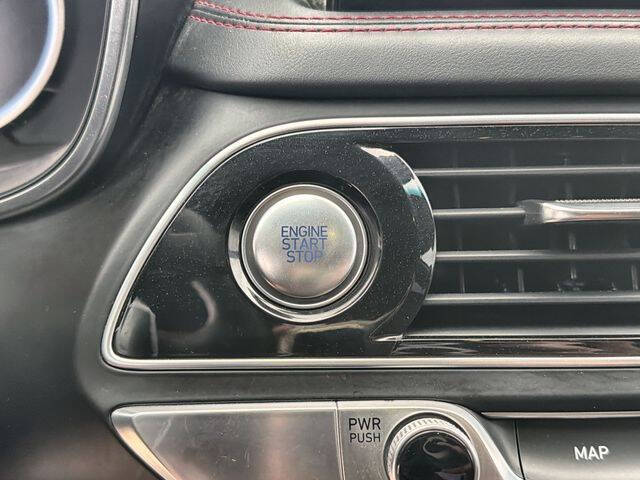 2023 Genesis G70