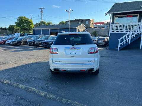 2013 GMC Acadia Denali