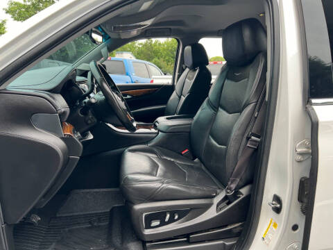2017 Cadillac Escalade ESV Standard