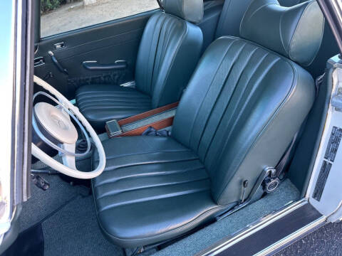 1970 Mercedes-Benz 280-Class