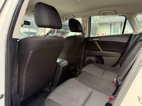 2013 Mazda MAZDA3 i Touring