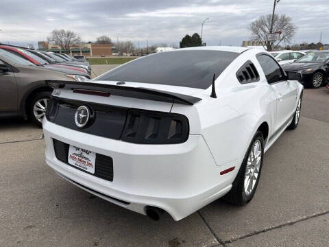 2014 Ford Mustang V6