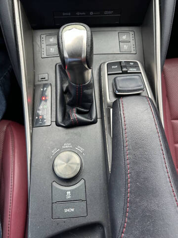 2018 Lexus IS 300