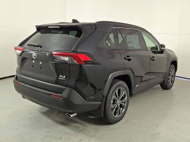 2025 Toyota RAV4 Hybrid XLE Premium