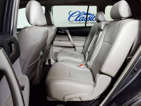 2013 Toyota Highlander SE