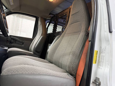 2016 GMC Savana 2500
