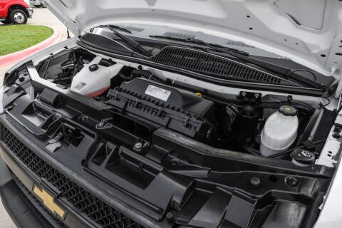 2023 Chevrolet Express 2500