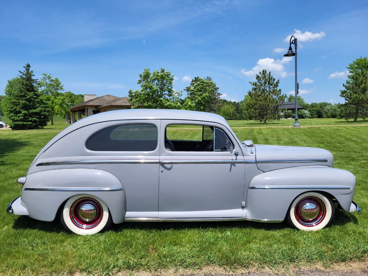 1948 Ford Super Deluxe 4
