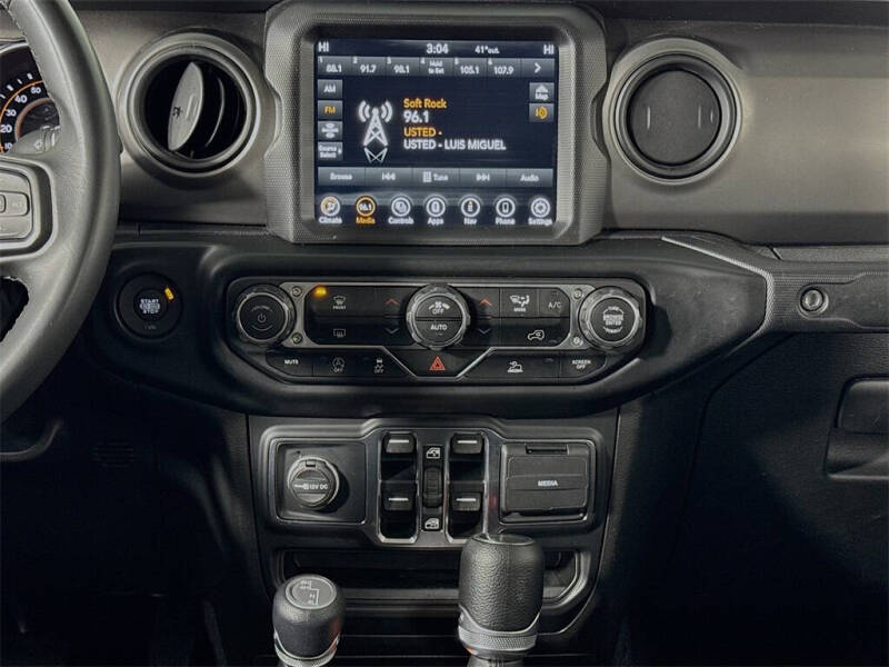 2022 Jeep Gladiator Willys