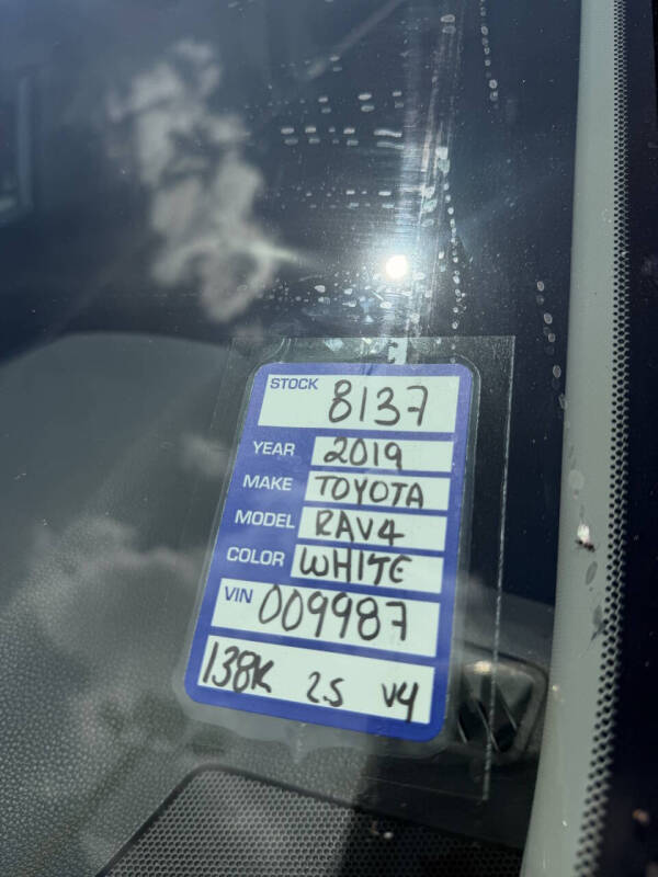 2019 Toyota RAV4 LE