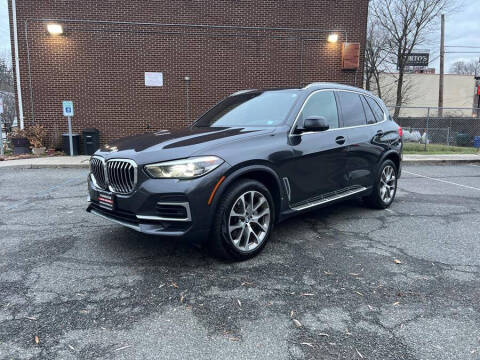 2023 BMW X5 for sale at SILVERLINE AUTO GROUP in Queens NY