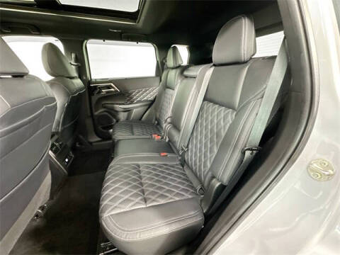 2023 Mitsubishi Outlander SEL