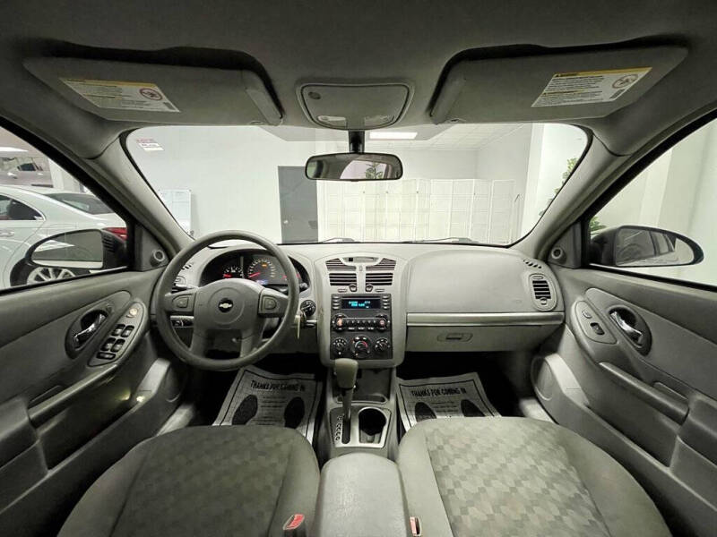 2004 Chevrolet Malibu Maxx LS