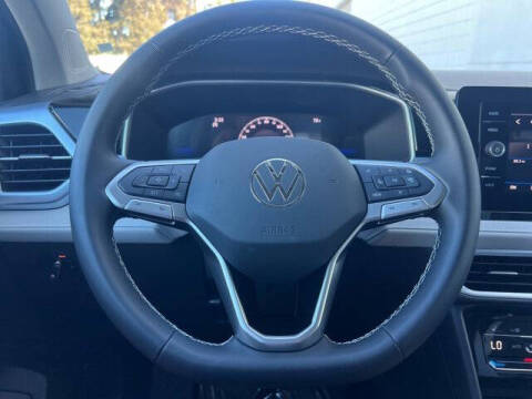 2026 Volkswagen Taos SE