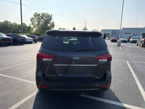 2017 Kia Sedona LX