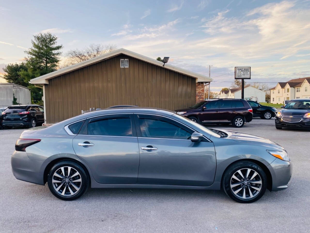 2017 Nissan Altima for sale at Speed Auto Sales Inc in Bowling Green, KY