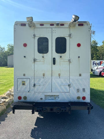 2014 Freightliner MT45 Chassis