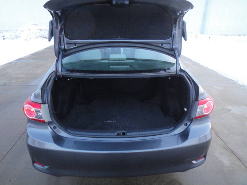 2011 Toyota Corolla LE