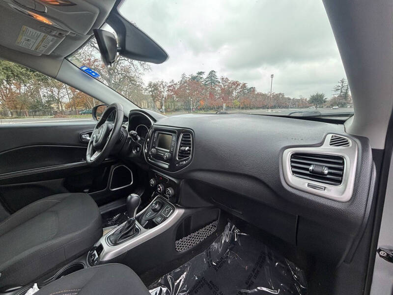 2018 Jeep Compass Sport