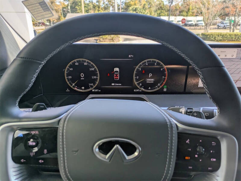 2025 Infiniti QX80 Sensory