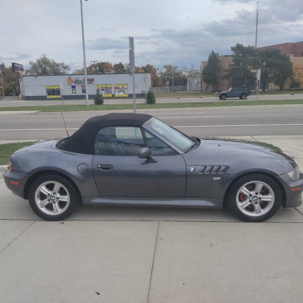 2000 BMW Z3 for sale at Primo Avanti in Roseville MI